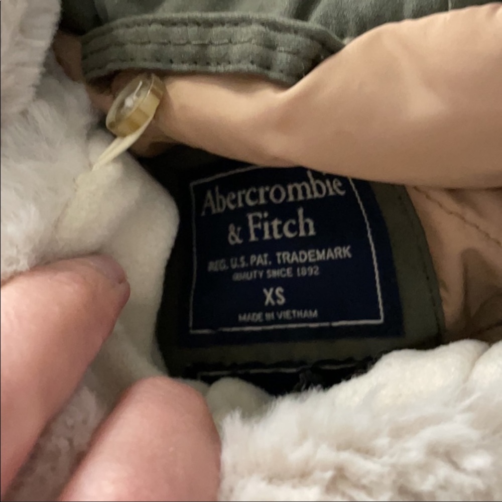 Abercrombie and Fitch 3 in 1 parka - Picture 3 of 4
